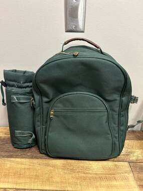 Vintage Picnic At Ascot Original Picnic Backpack For 2 Green Wine Insulated